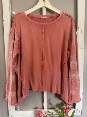 Easel brand washed Coral colored top with bandana print flare sleeves